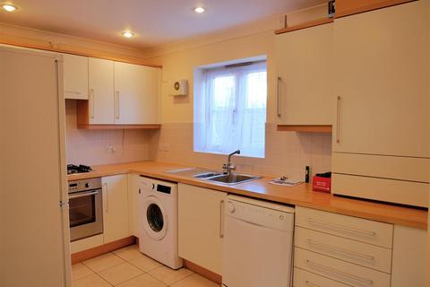3 bedroom terraced house for sale - Linnet Road, Calne