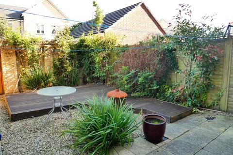 3 bedroom terraced house for sale - Linnet Road, Calne