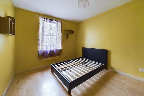 Flat 1, Caledonian Court, 36 High Street, Fort William, PH33 6AT