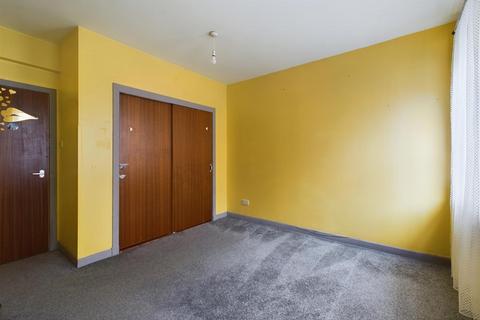 Flat 1, Caledonian Court, 36 High Street, Fort William, PH33 6AT