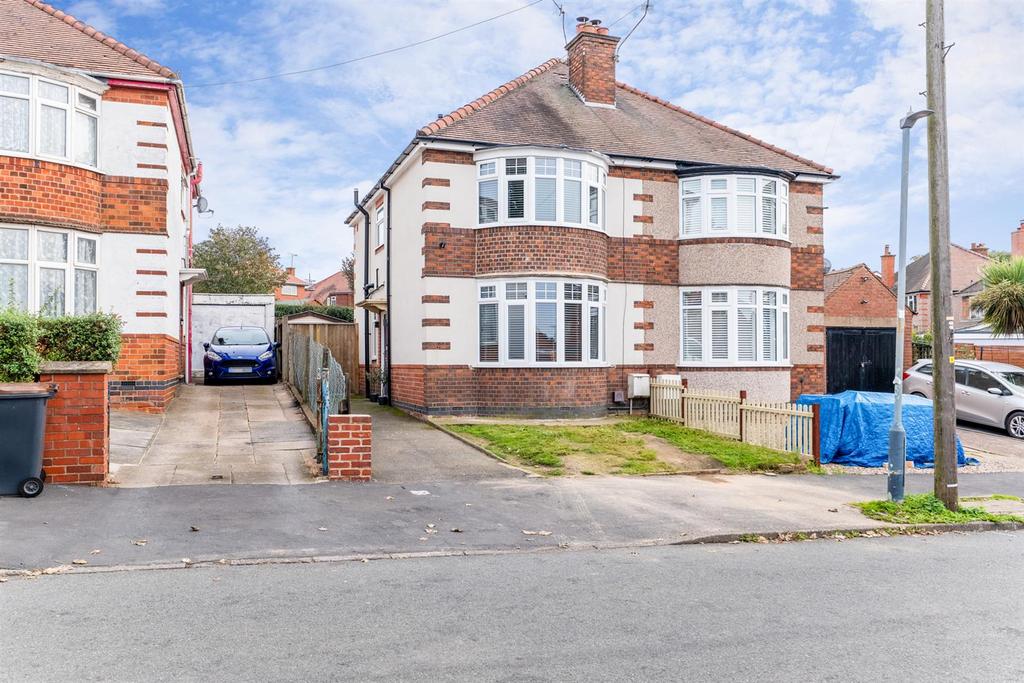 Arlon Avenue, Nuneaton 3 bed semidetached house for sale £245,000