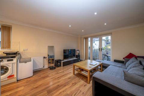 2 bedroom apartment for sale, St. Albans Hill, Hemel Hempstead