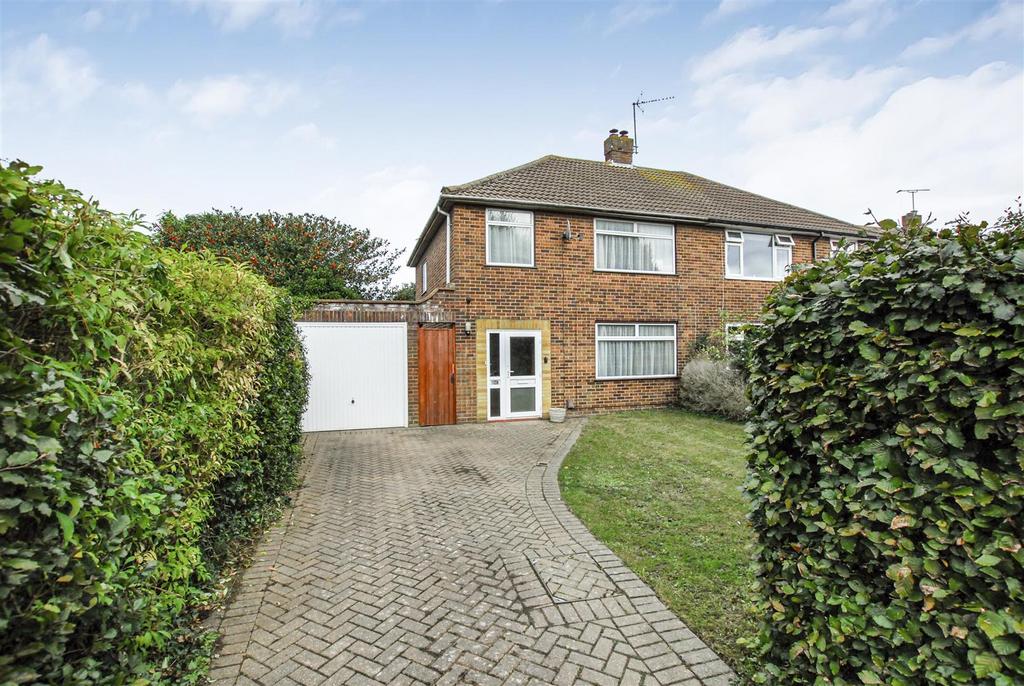 Broomfield, Park Street, St. Albans 3 bed semidetached house for sale