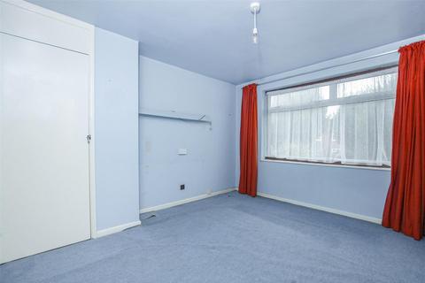 1 Broomfield, Park Street, St Albans, AL2 2HY