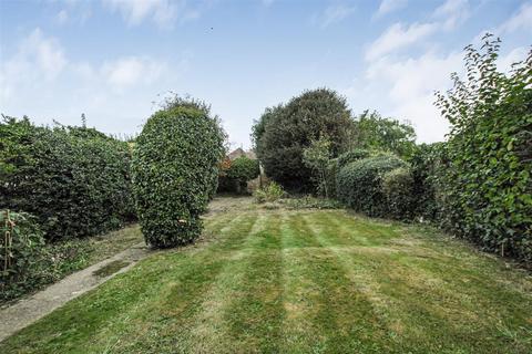 1 Broomfield, Park Street, St Albans, AL2 2HY