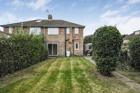 1 Broomfield, Park Street, St Albans, AL2 2HY