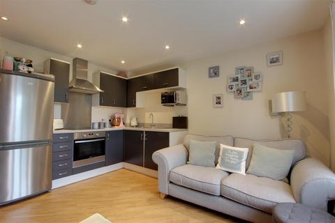 1 bedroom apartment for sale, Wroughton Road, Wendover, Aylesbury