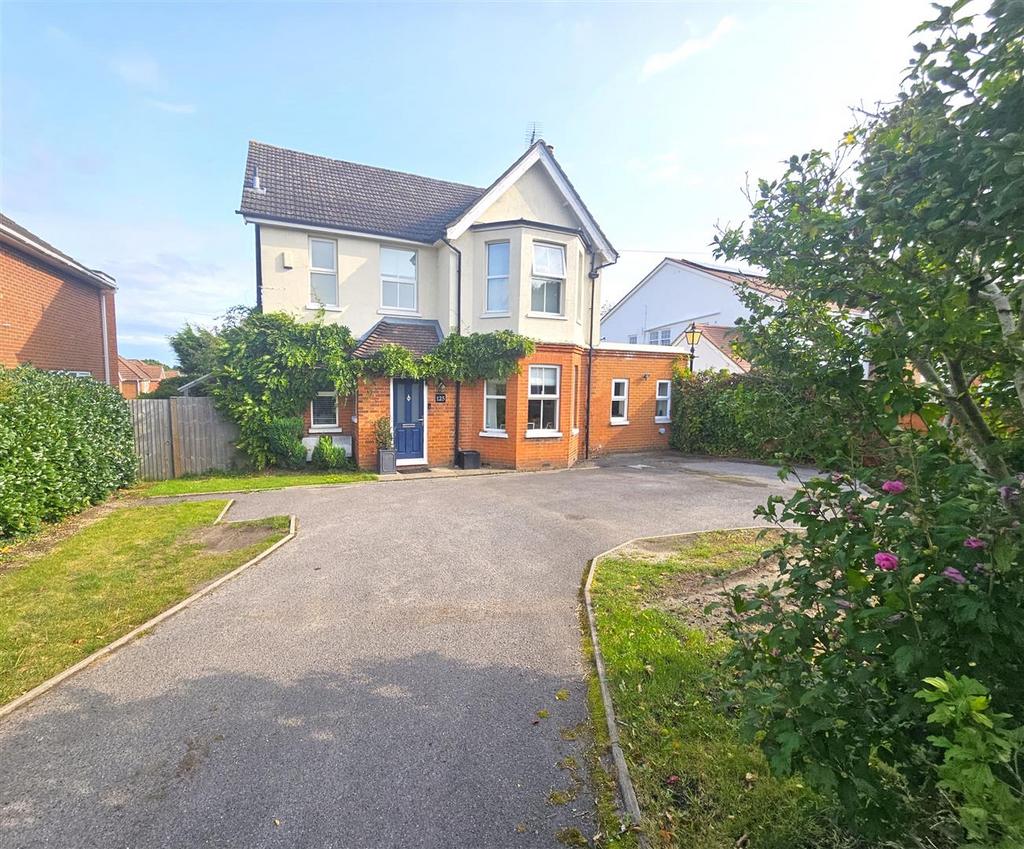 Church Lane East, Aldershot 5 bed detached house for sale £725,000