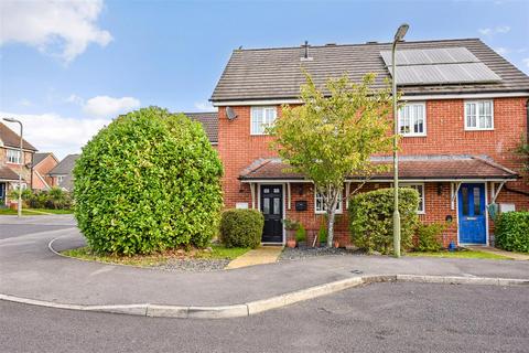 14 Blossom Close, Andover, SP10 3RR