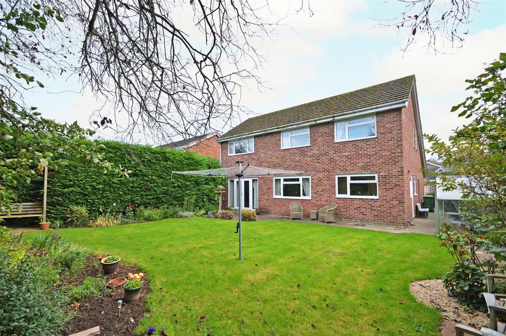 Westwood Drive, The Mount, Shrewsbury 4 bed detached house for sale £