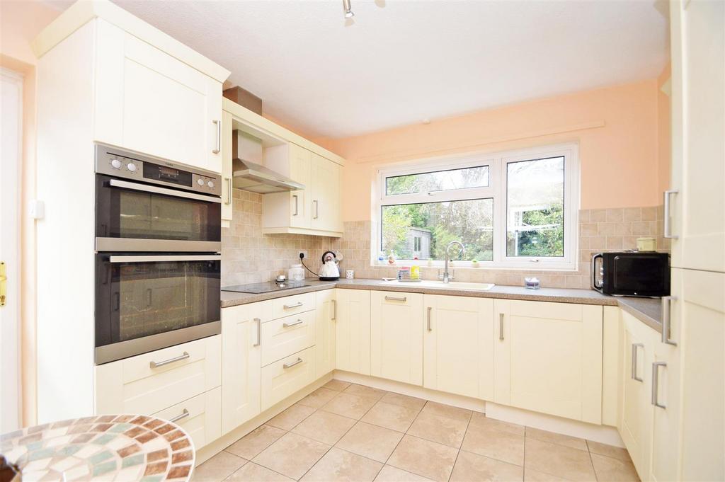 Westwood Drive, The Mount, Shrewsbury 4 bed detached house for sale £