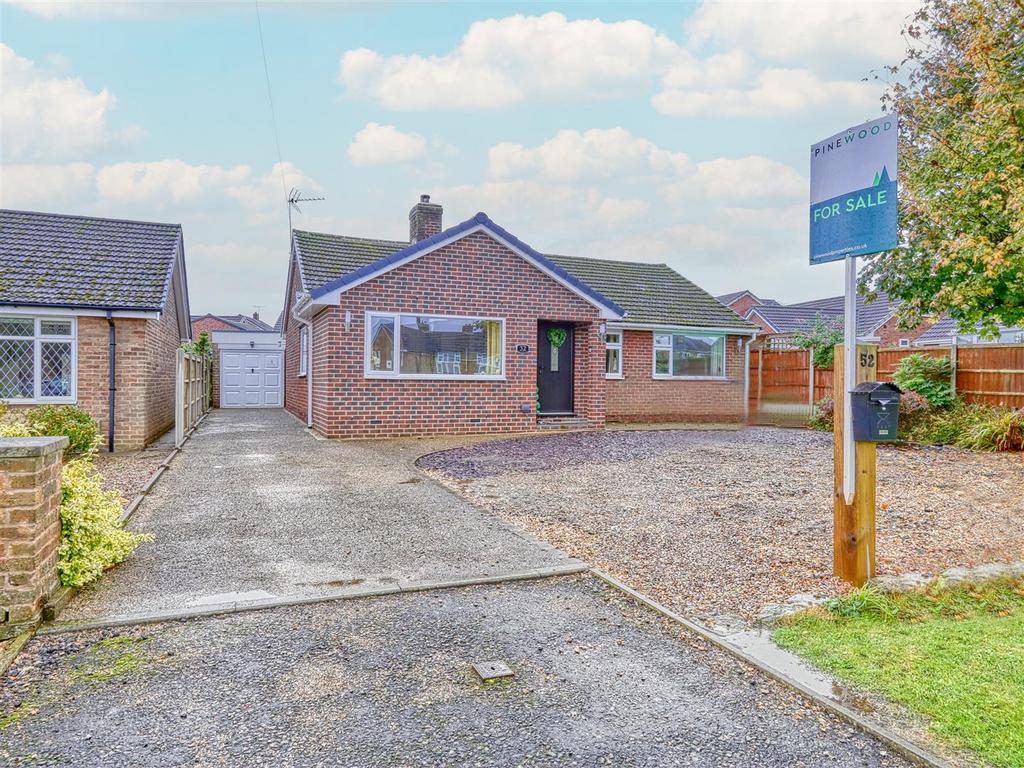 Little Morton Road, Chesterfield S42 3 bed detached bungalow for sale £340,000