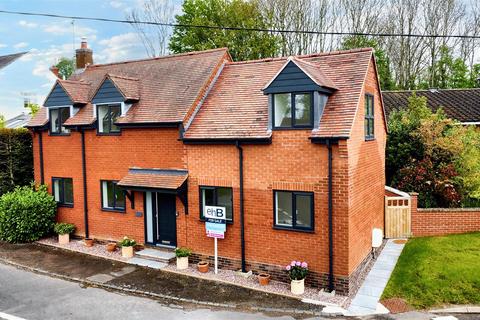 3 bedroom detached house for sale, Fisher Road, Bishops Itchington, Southam