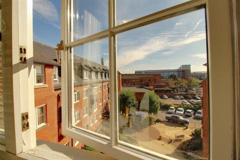 1 bedroom retirement property for sale, Castlemeads Court, Westgate Street, Gloucester