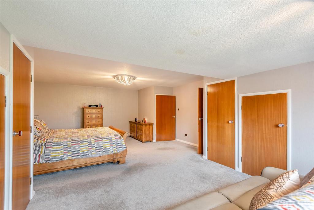 8573874-interior61.jpg