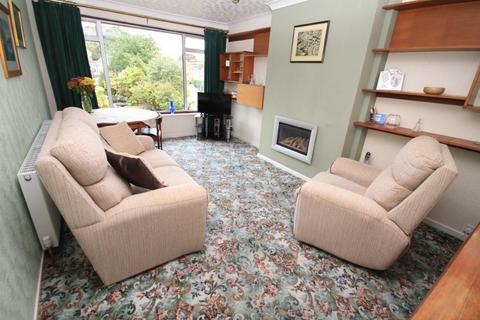 14 Escroft Close, Wyke, Bradford, BD12 9DN