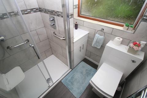 14 Escroft Close, Wyke, Bradford, BD12 9DN