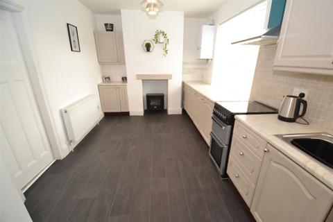 3 bedroom semi-detached house for sale, New Park Road, Queensbury, Bradford