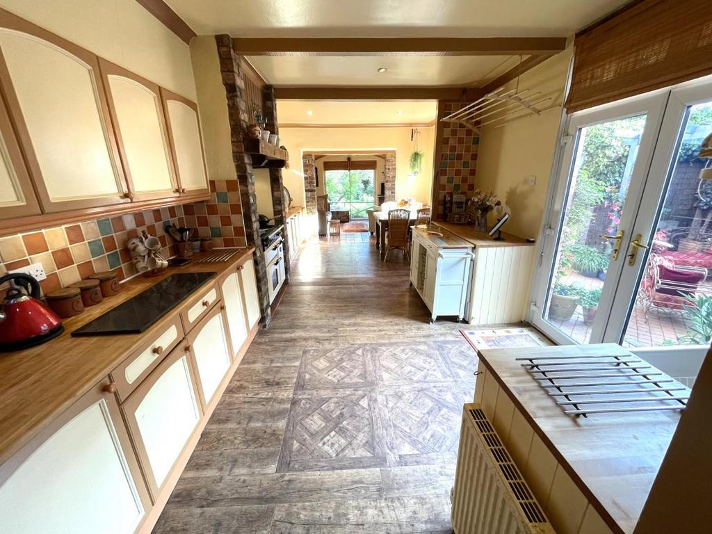 Kitchen diner
