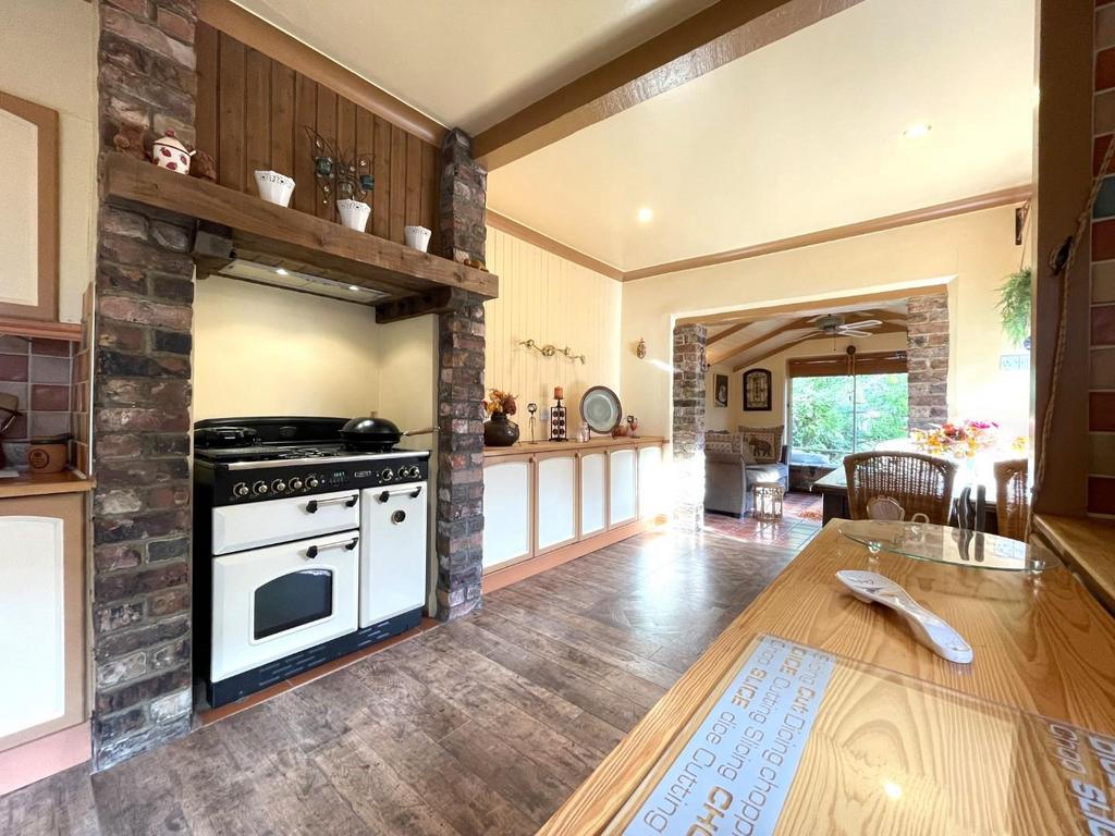 Kitchen diner