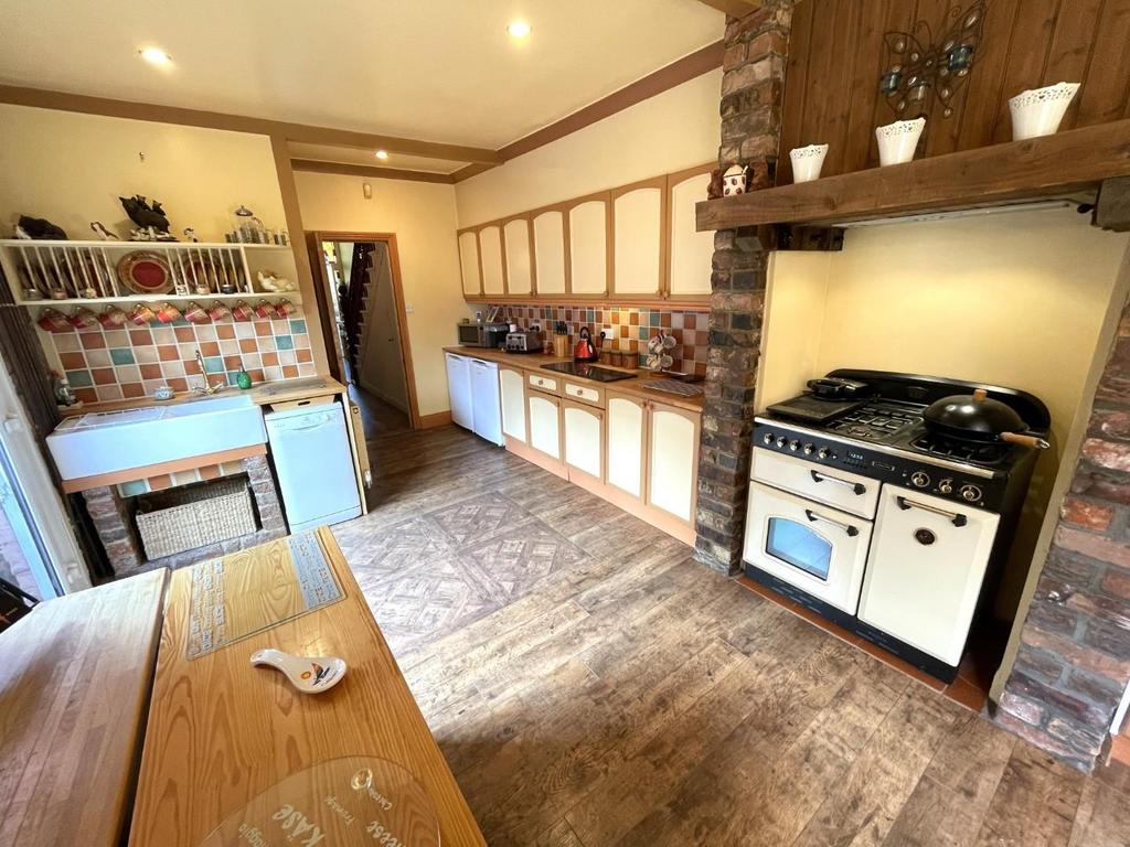 Kitchen diner