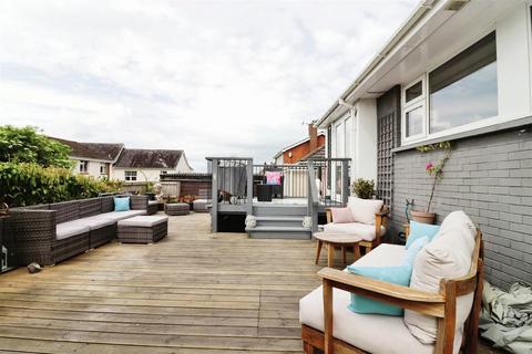 120 Chanters Hill, Barnstaple, EX32 8DE