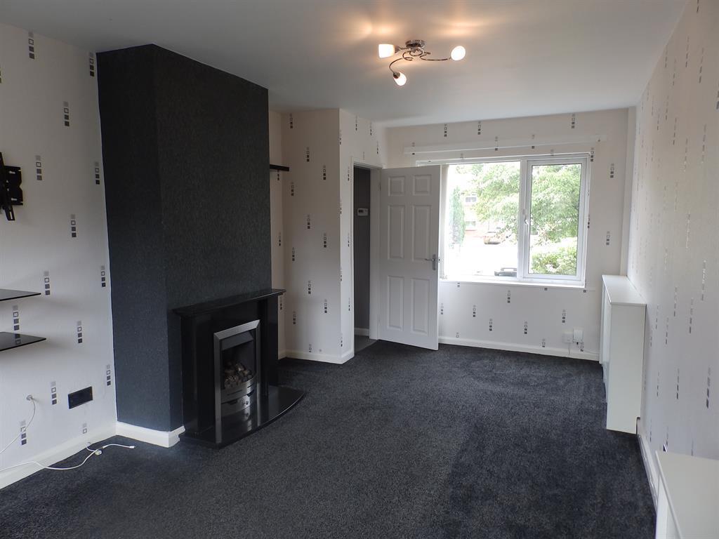 Rossmore Road West, Ellesmere Port... 3 bed end of terrace house £795