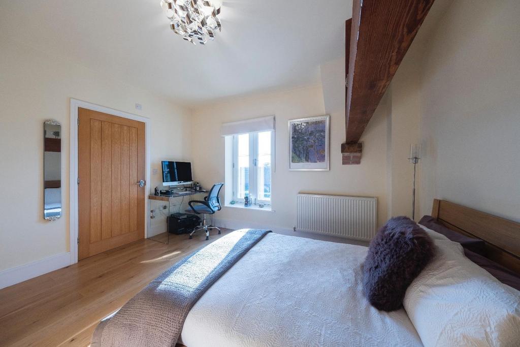 7 The Oaklands-025.JPG