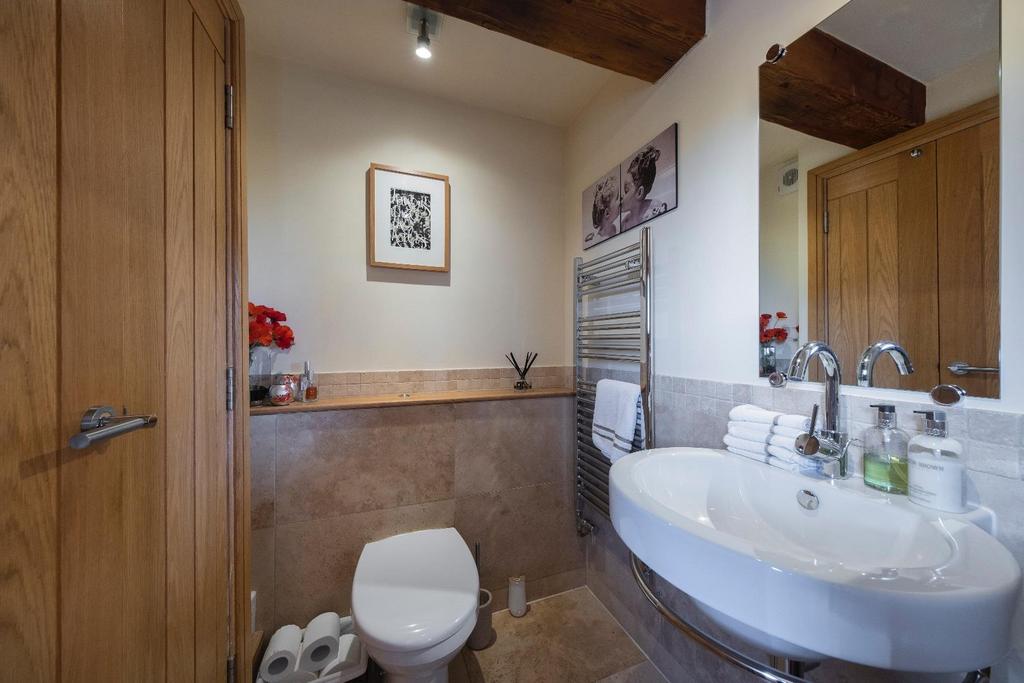 7 The Oaklands-017.JPG