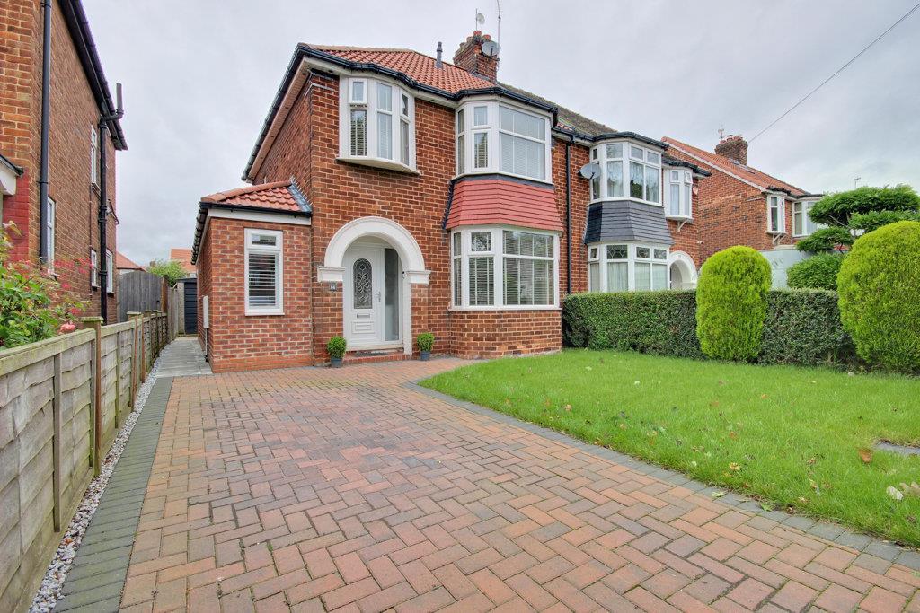 Gorton Road, Willerby, Hull 3 bed semidetached house for sale £269,995