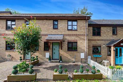 3 bedroom terraced house for sale, Rufflers Way, Binstead, Ryde