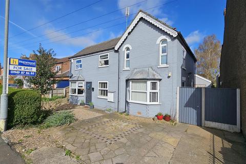 4 bedroom detached house for sale, Grantham Road, Bingham