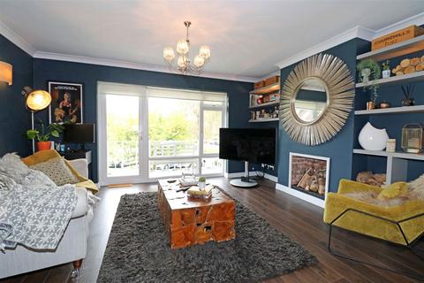 19 Archery Fields, Warwick, CV34 6PQ