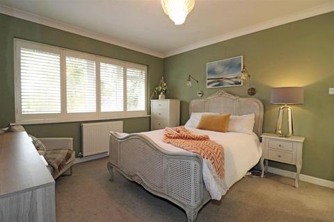19 Archery Fields, Warwick, CV34 6PQ