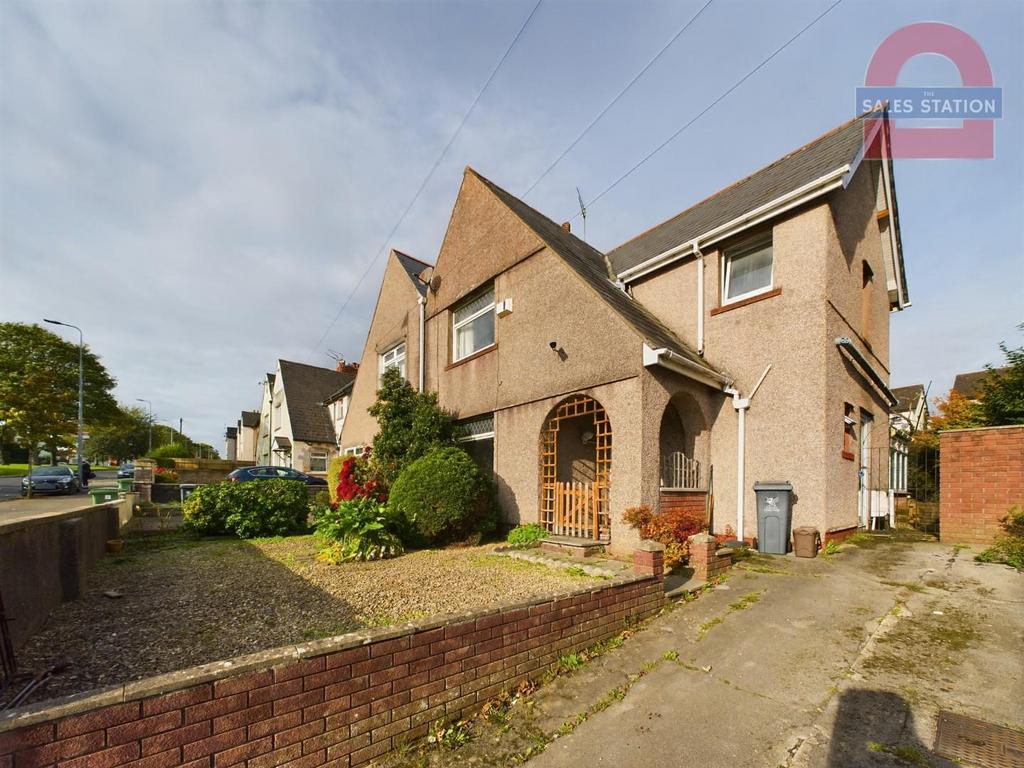 Grand Avenue, Cardiff 3 bed semidetached house for sale £180,000