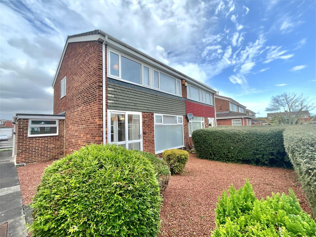 Sundridge Drive, Wardley, Gateshead, Tyne and Wear, NE10 3 bed semi