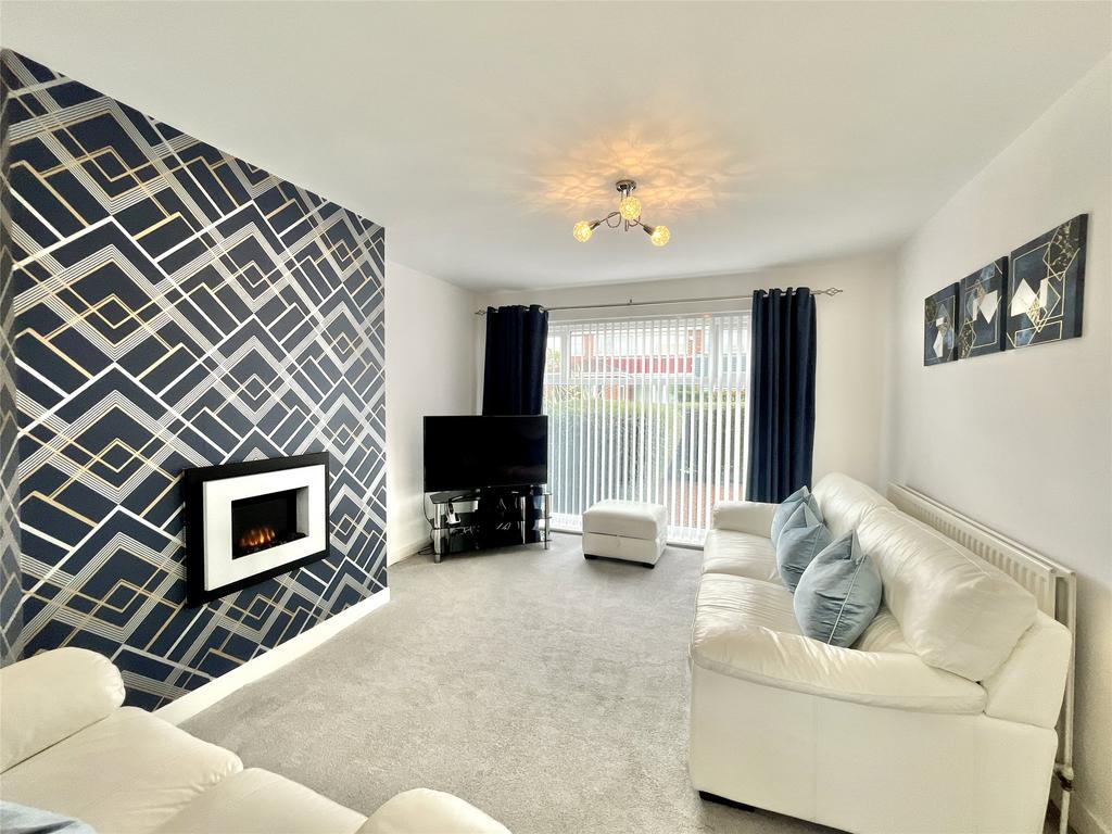 Sundridge Drive, Wardley, Gateshead, Tyne and Wear, NE10 3 bed semi