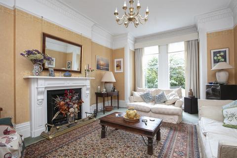 113 Knatchbull Road, London, SE5 9QY