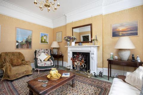113 Knatchbull Road, London, SE5 9QY