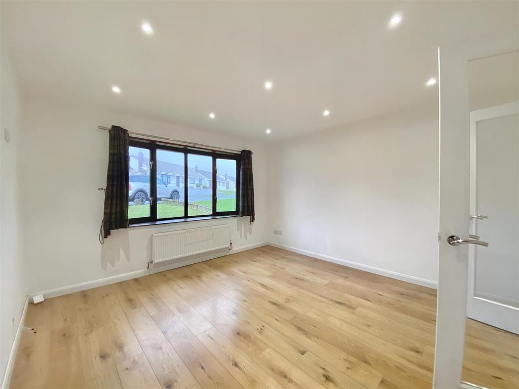 Mayfield Acres, Kilgetty 3 bed detached bungalow for sale £280,000