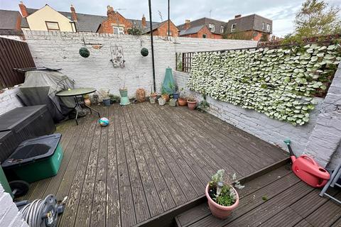 39 Swan Road, Gloucester, GL1 3BJ
