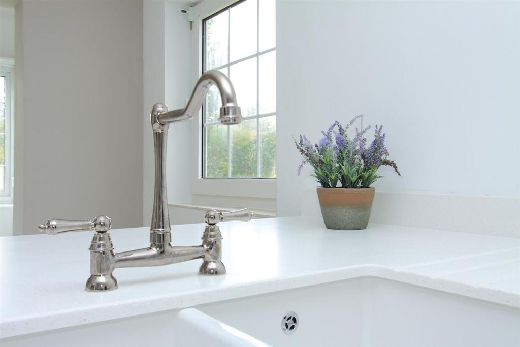 Halfway cottage ph17.JPG