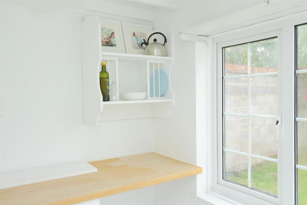Halfway cottage ph19.JPG