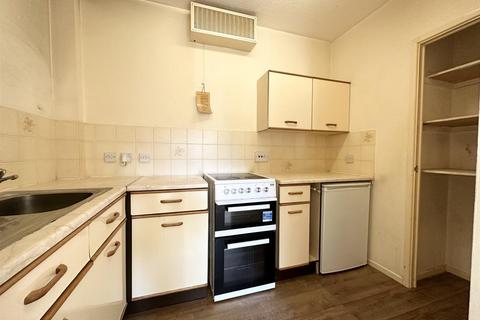 1 bedroom flat for sale - Hucclecote Road, Gloucester