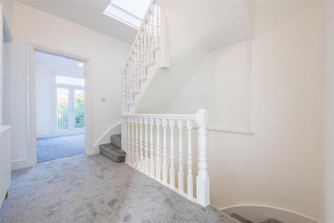 4 bedroom maisonette for sale, Crowstone Road, Westcliff-On-Sea