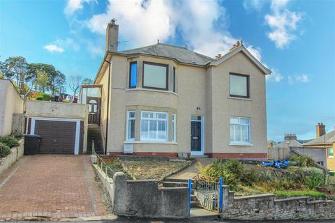 8 Leaburn Drive, Hawick, TD9 9NZ