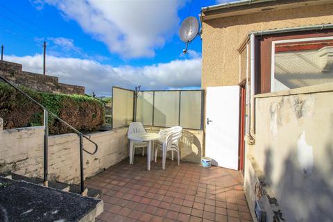 8 Leaburn Drive, Hawick, TD9 9NZ