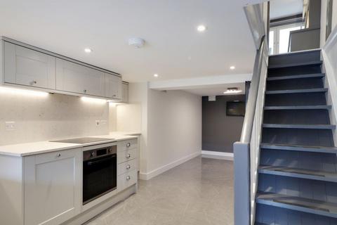 2 bedroom cottage to rent - High Street, Sevenoaks  TN13 1JD