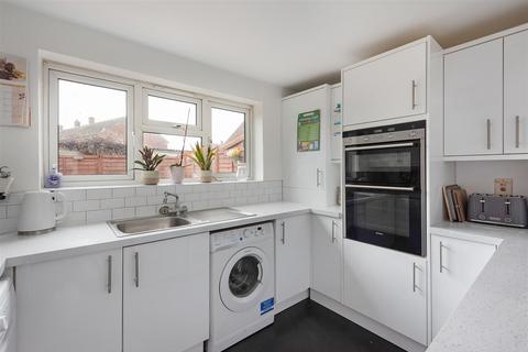 1 bedroom flat for sale, Emmerson Gardens, Swalecliffe, Whitstable