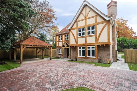 4 bedroom detached house for sale, Highercombe Road, Haslemere